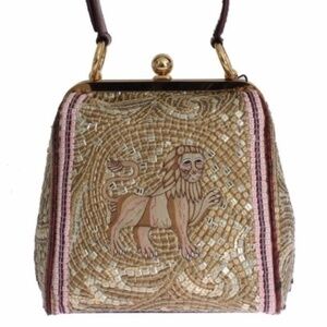 Dolce Gabbana Agata sequin Embroidered Lion RunWay bag R $3600